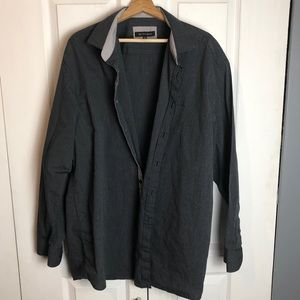 2XT Black and gray button shirt